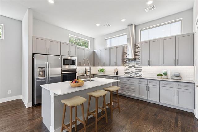 Photo - 4226 Roseland Ave Unit 206