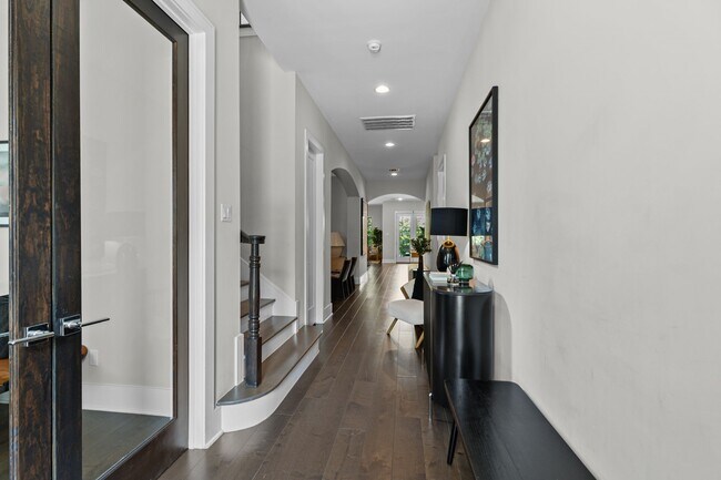 Photo - 2518 Southgate Blvd