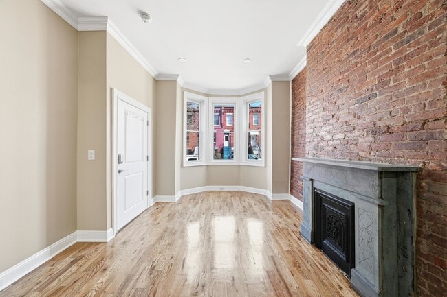 Photo - 37 Astor Pl