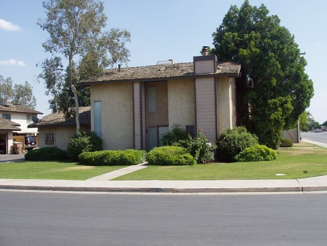 Building Photo - 4701 Country Pl Ln Unit C