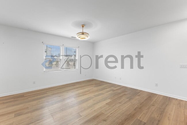 Photo - 3038 Langhorne Ave SW