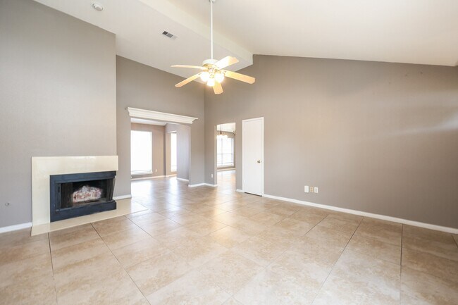 Photo - 2306 Old Oak Ln