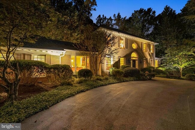 Photo - 9454 Newbridge Dr