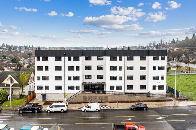 The Heron - The Heron Apartments