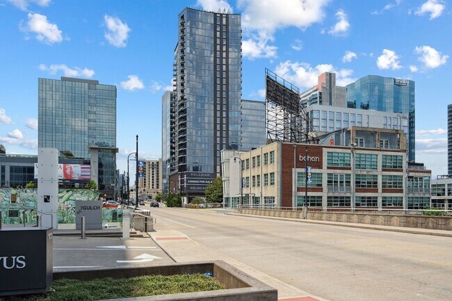 Photo - 1212 Demonbreun St Unit 1904