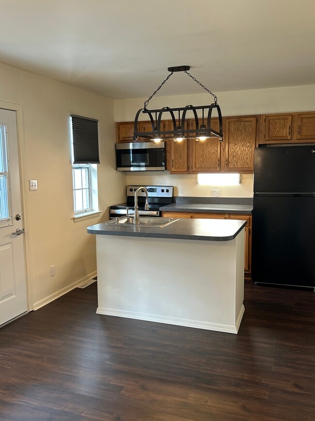 Photo - 4 Village Pointe Ln