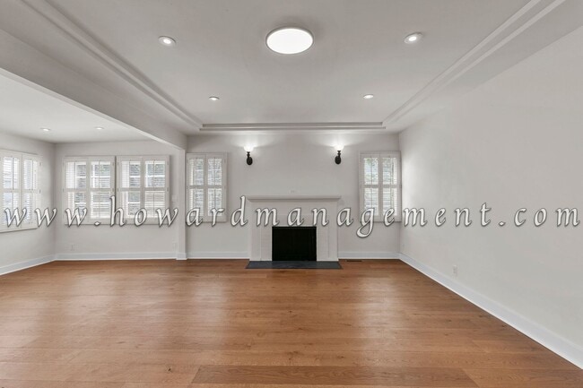 Photo - Contemporary Style 5bed/5bath Home with Ad...