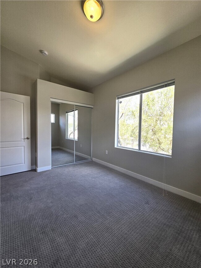 Photo - 2305 W Horizon Ridge Pkwy Unit 1521