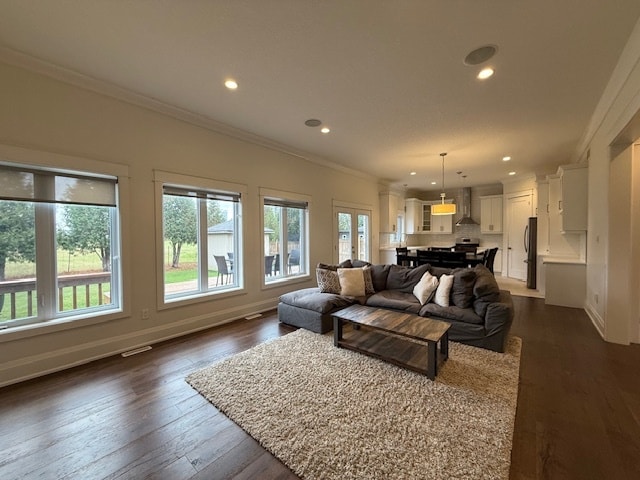 Photo - Stunning 4-Bedroom Executive Home for Rent in North London. AVAIL JULY 1