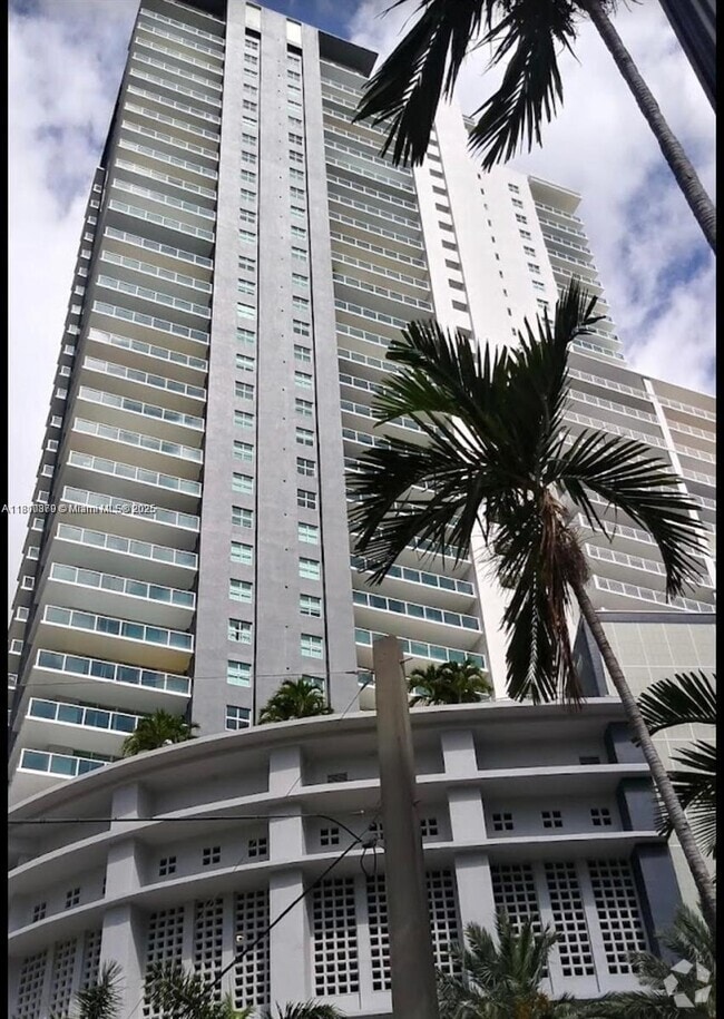 Building Photo - 1250 S Miami Ave Unit 2013 Rental