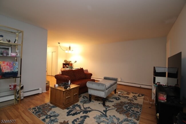 Photo - 527 Andria Ave