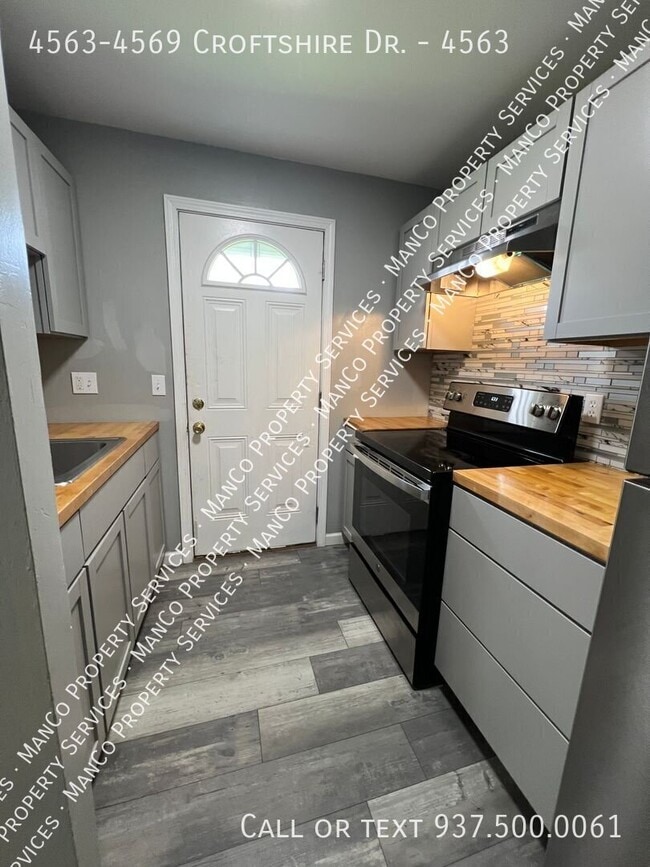 4563-4569 Croftshire Dr.-4563