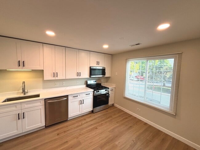 2114 Southwind Cir