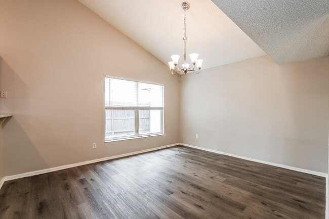 Photo - 1029 Beckstrom Dr