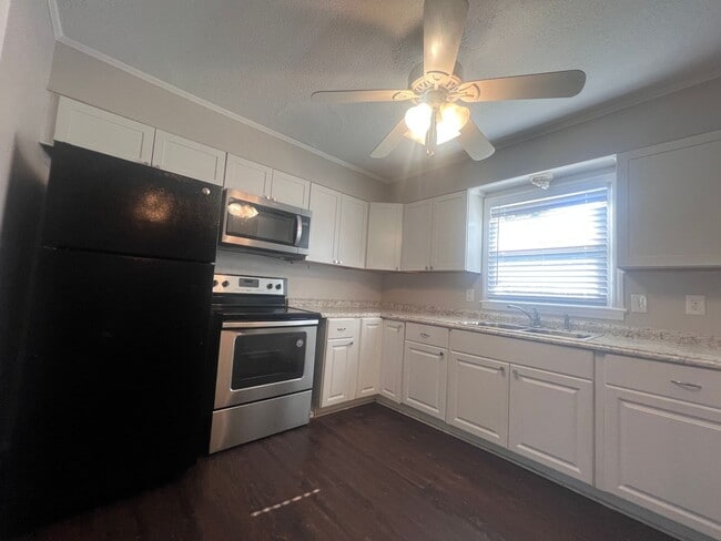 Photo - AVAILABLE TO SHOW!