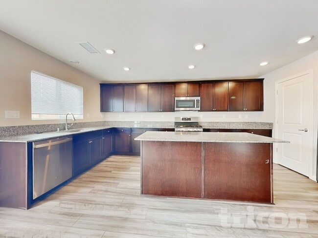 Photo - 8952 Elk Ravine Dr