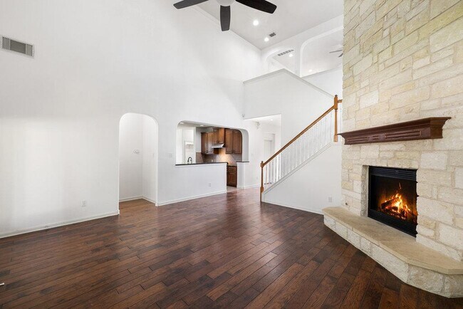 Photo - 2617 Salorn Way