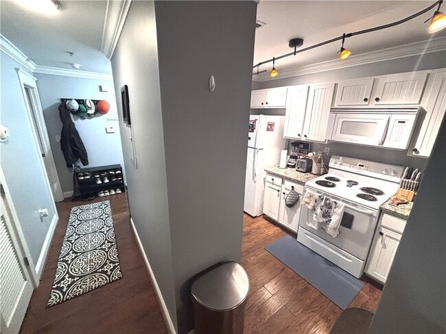 Photo - 833 Old Greenville Hwy Unit 1037