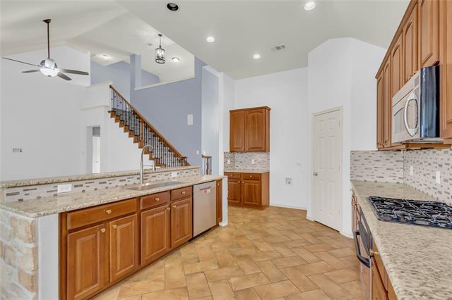 Photo - 404 Wentworth Dr