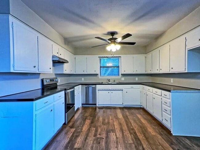 Photo - 306 S Wofford St