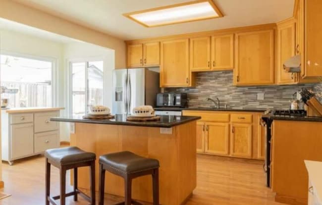 Photo - 712 Magnolia Ct