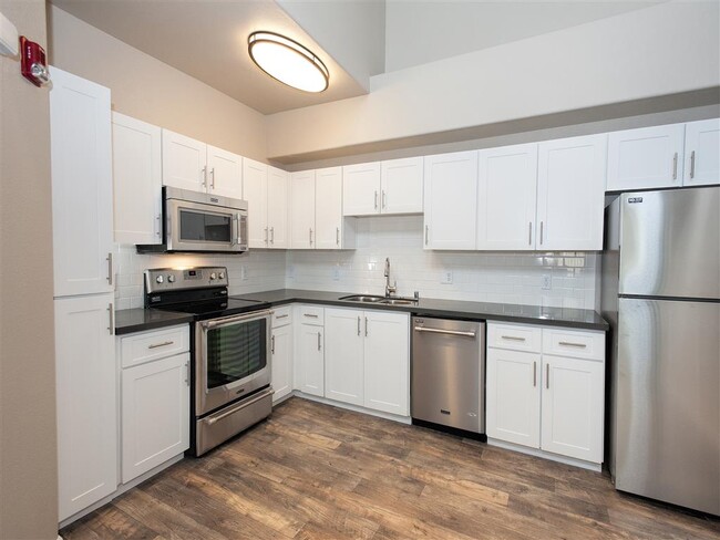 Building Photo - Venu at Galleria Rental