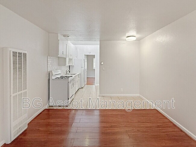 Photo - 945 S 45th St Unit A