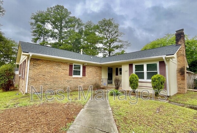 Photo - 717 Rockwood Dr