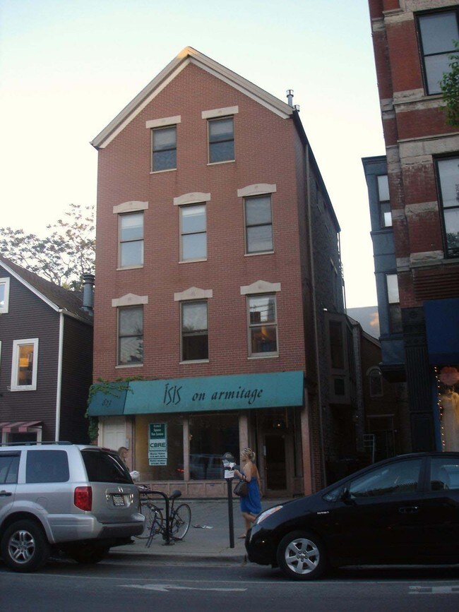 Photo - 823 W Armitage Ave