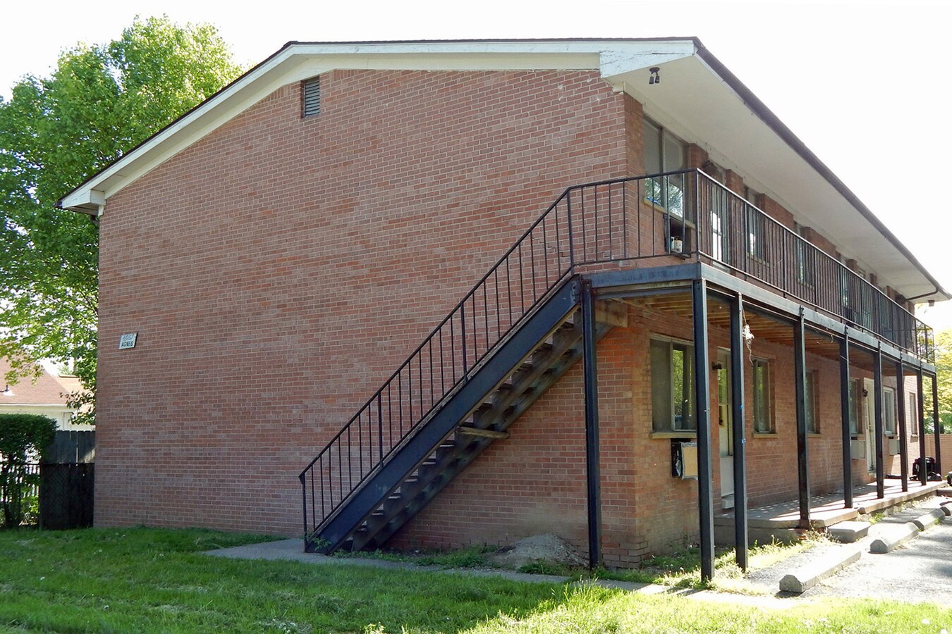 Photo - 4067 Agnes Ave Apartments