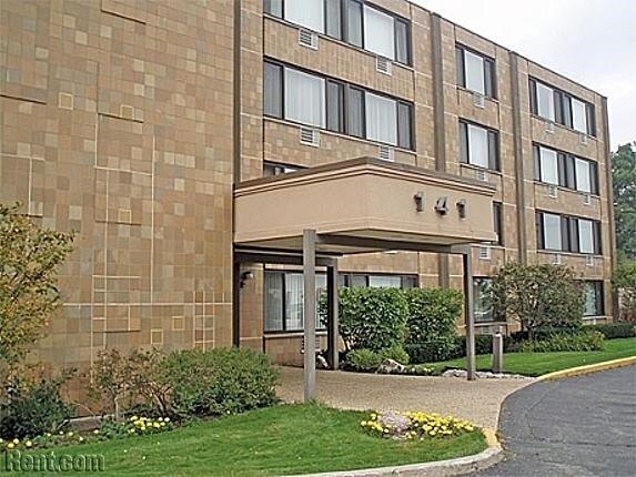 Photo - Hillcrest Apartments