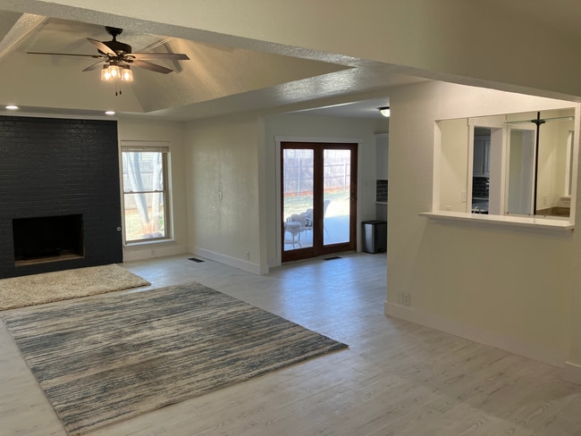 Photo - 3221 Cove Hollow Ct