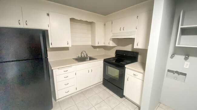 Photo - PM112 Unit B