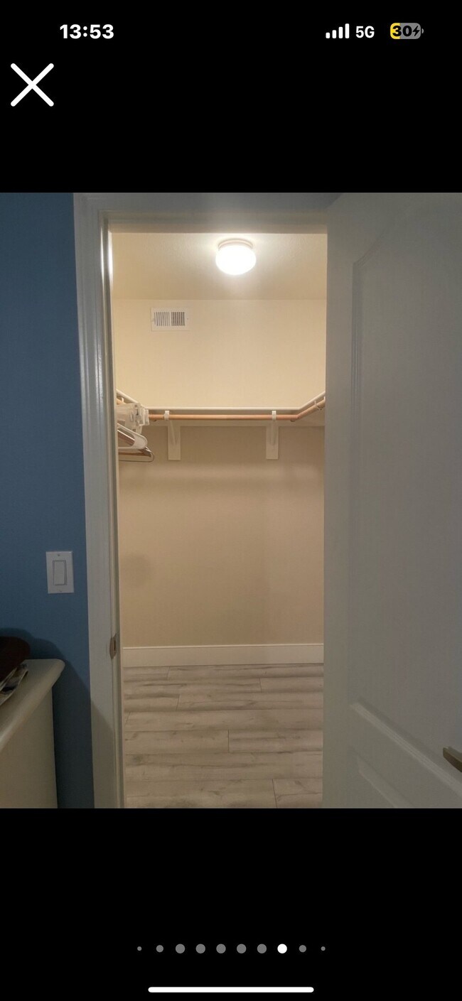 Photo - 697 Oakmont Ave