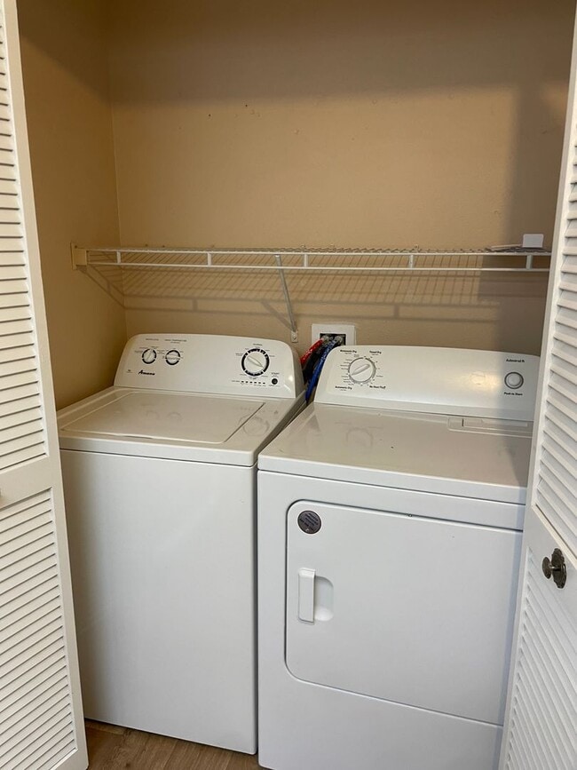 Photo - 1 story 3/2 in Meadow Woods with full sized washer and dryer included