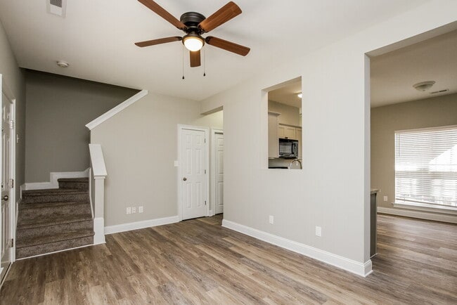 Photo - 7728 Royal Park Ln