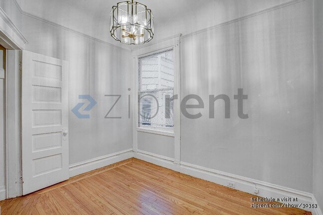 Photo - 2130 Jones St