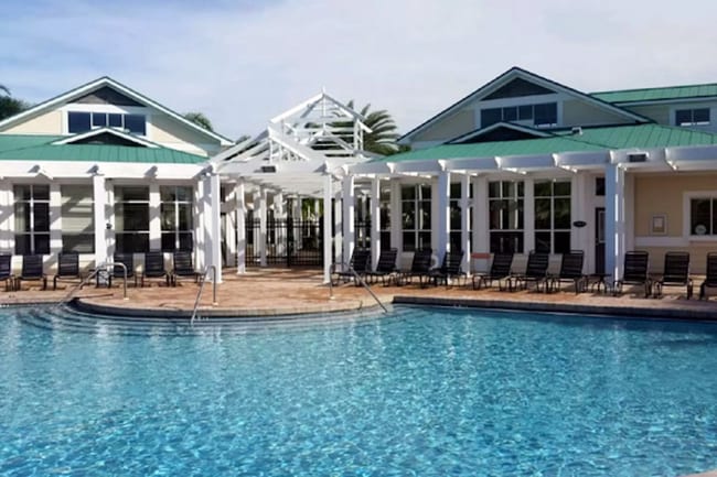 Photo - 4802 51st St W