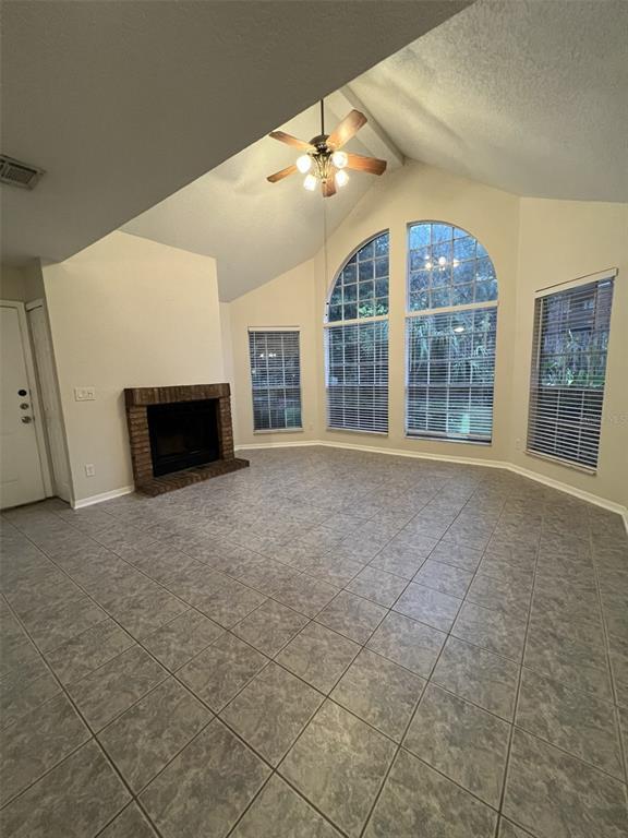 Photo - 605 Youngstown Pkwy Unit 39