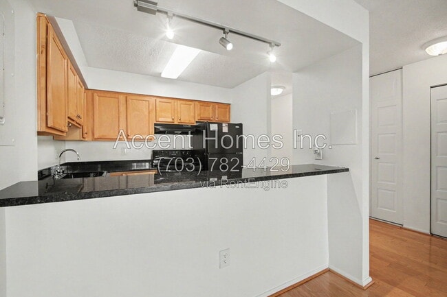 Photo - 4500 S Four Mile Run Dr Unit Apartment 608