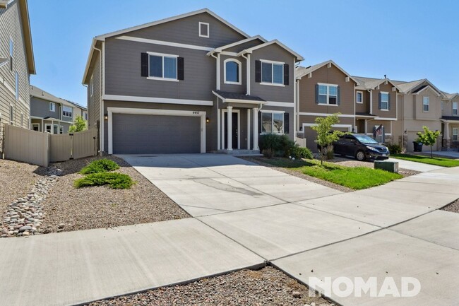 Charming 3BR House in Colorado Springs - Charming 3BR House in Colorado Springs