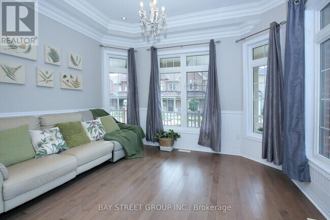Photo - 1 Webb St