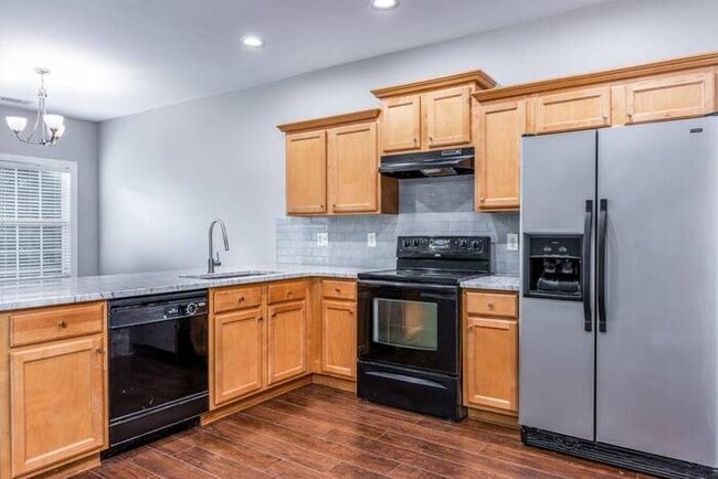 Photo - 5209 Cedar Shoals Dr