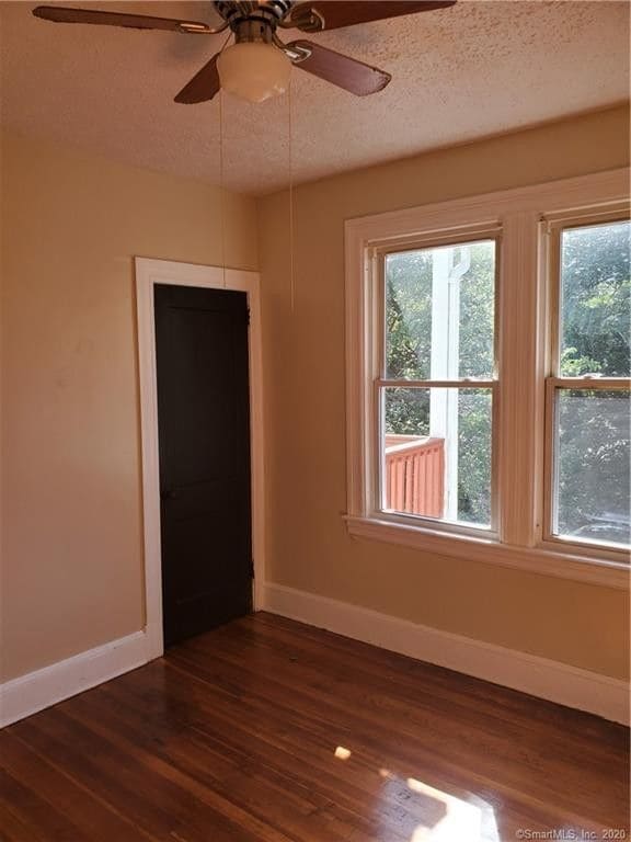 bedroom - 51 Love Ln Unit 1