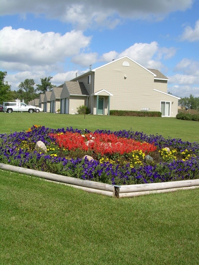 Photo - Pelican Rapids Townhomes