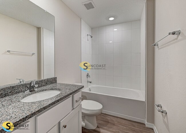 Photo - PICK ME! HOT NEW ADDRESS! Unit 9556202