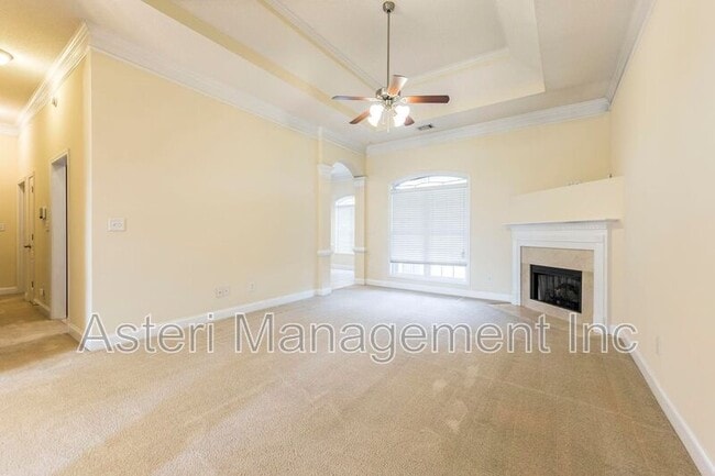 Photo - 522 Manchester Ln