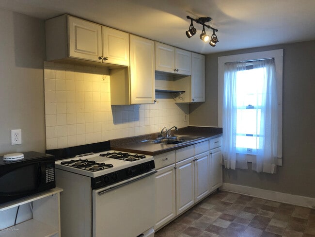 Photo - 630 E Barbee Ave Unidad 2