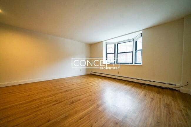 Building Photo - 117 W Concord St Unit 4