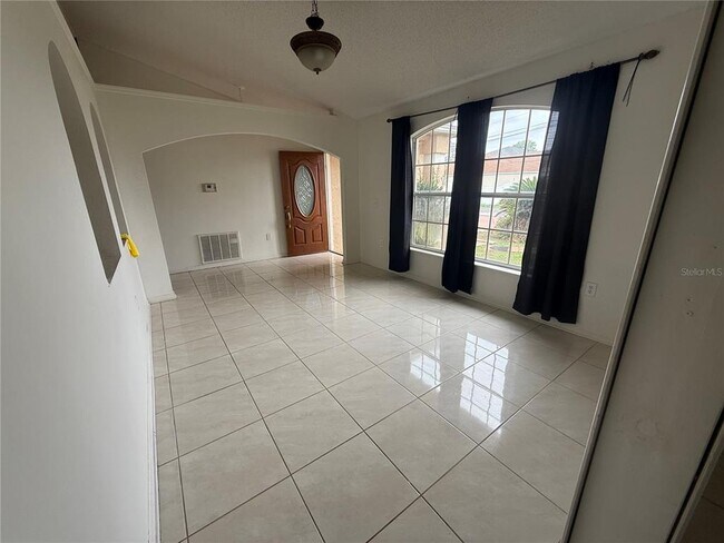 Photo - 330 Baccarat Ct